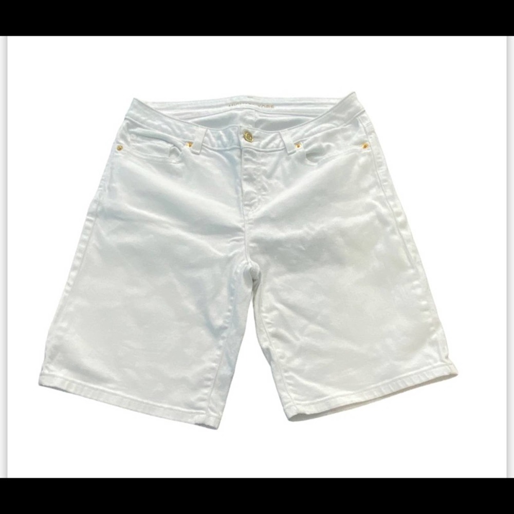 Michael Kors Women’s White  Shorts  size 4